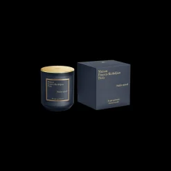 Oud Satin Mood Scented Candle 300gr